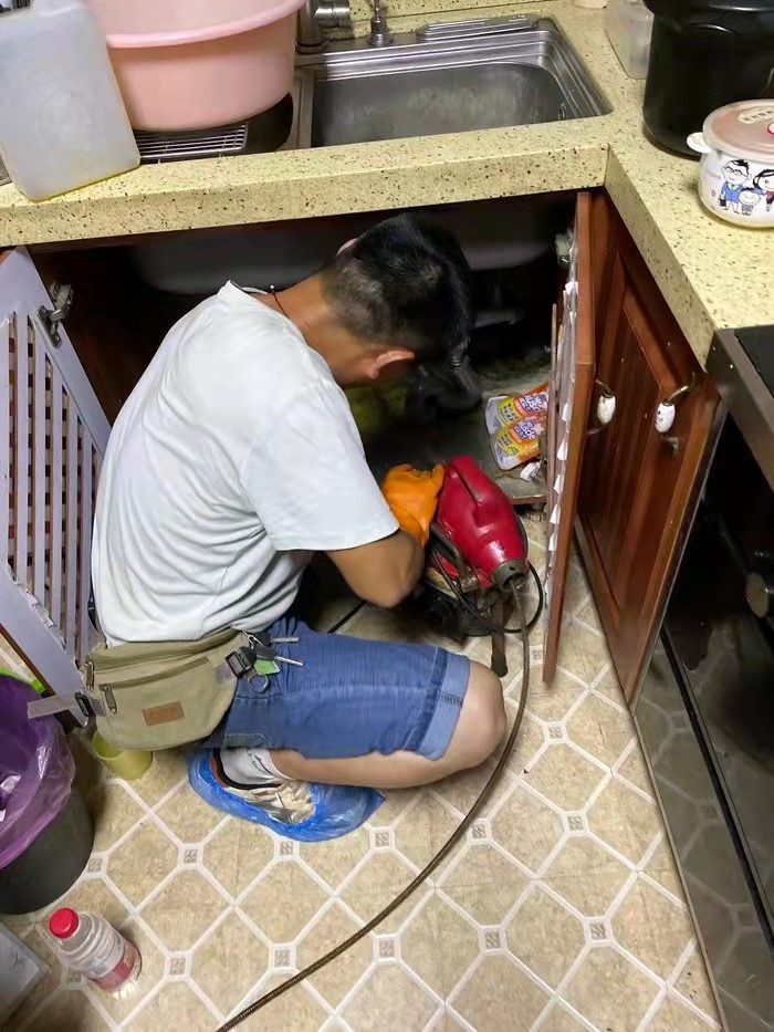来宾通下水道